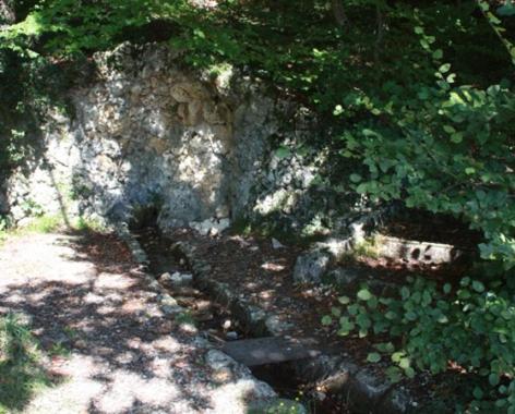 Vivez Un Conte De Fee Dans La Piece Ronde D'Une Tour Medievale Порентруи Екстериор снимка